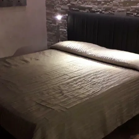 Bed & Breakfast A 2 Passi Da